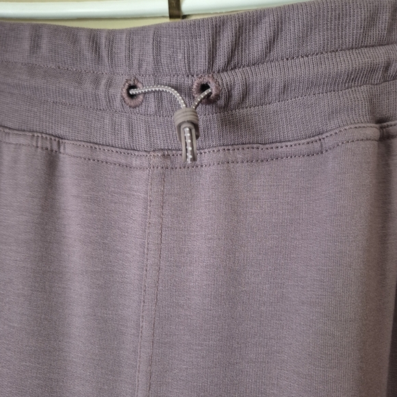 FREE FWD Purple Lounge Set - Picture 4 of 10